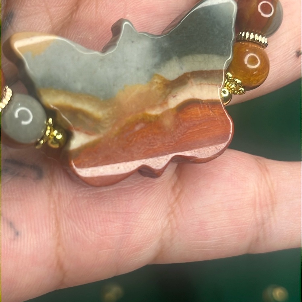 Polychrome Yinglong Carving Bracelet - Picture 13 of 16